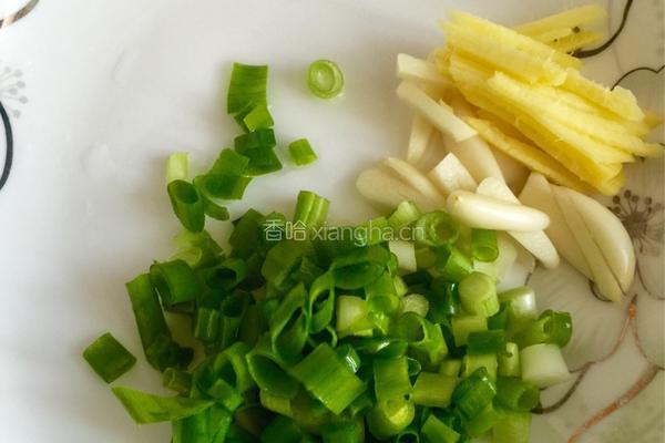 小炒有机花菜的做法图解2