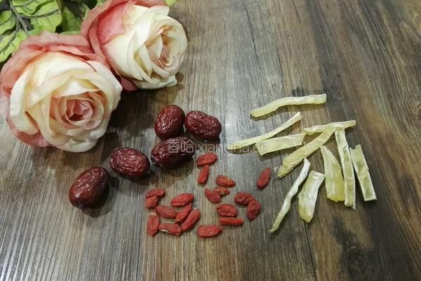 双芽鱼胶冻的做法图解1