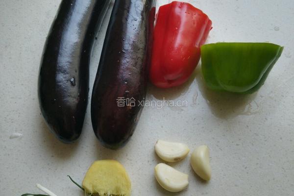 鱼香茄子的做法图解1