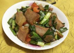 大蒜炒腊肉