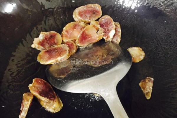 糖醋香肠蒜苔的做法图解6
