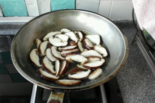 蚝油香菇油菜家庭版的做法图解3