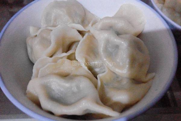 韭菜猪肉水饺的做法图解6