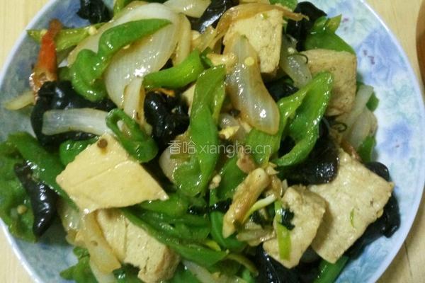辣椒炒冻豆腐的做法图解6