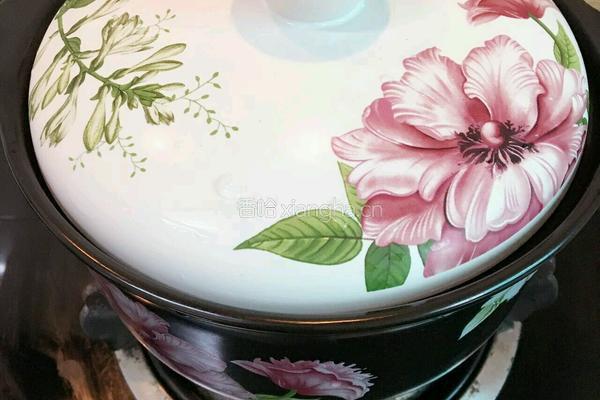 无花果菜干骨头汤的做法图解5