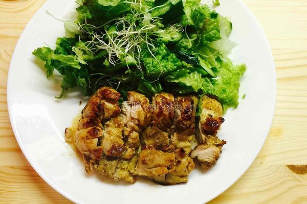 香烤黄芥末酱鸡胸排的做法图解4