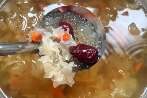 银耳西米汤的做法图解9