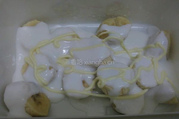 香蕉酸奶沙拉的做法图解3