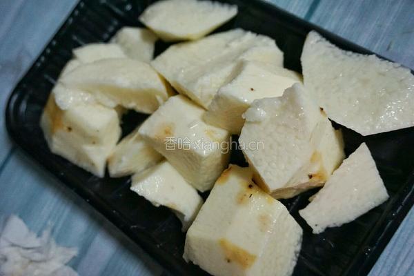 好喝养颜的淮山鸡肉汤的做法图解2