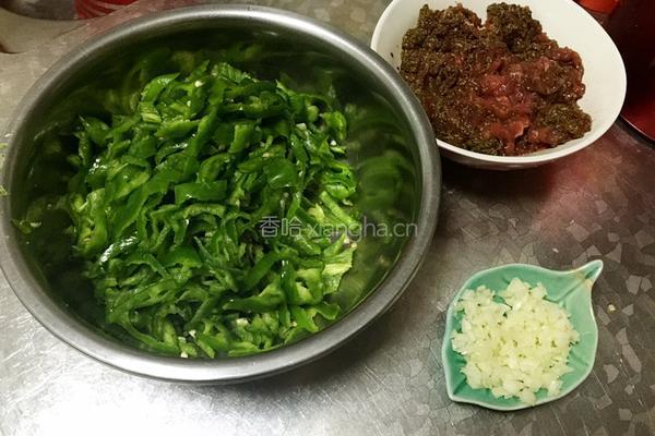 孜然牛肉夹膜的做法图解3