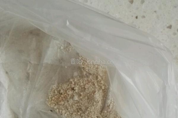 冰糖川贝炖梨的做法图解2