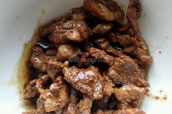 韭菜木耳炒肉片的做法图解4