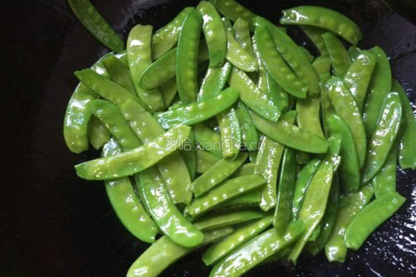 荷兰豆炒肉的做法图解5