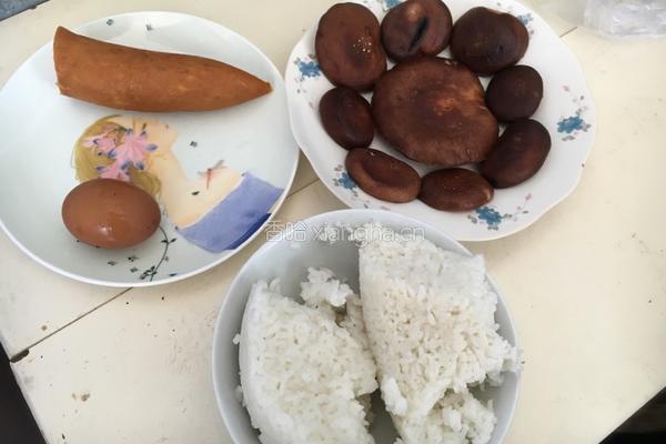 什锦炒饭的做法图解1