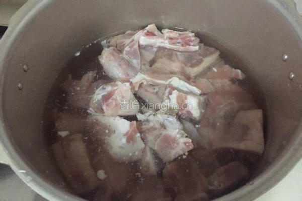 炖羊肉的做法图解1
