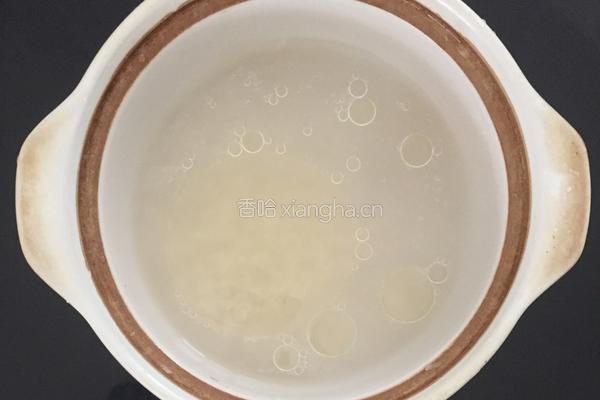 滑鸡煲仔饭的做法图解2