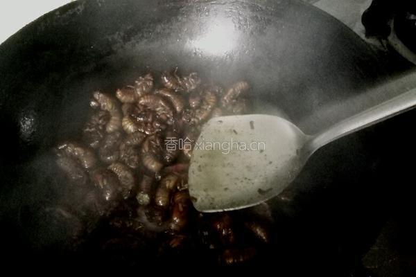 油炸金蝉的做法图解4