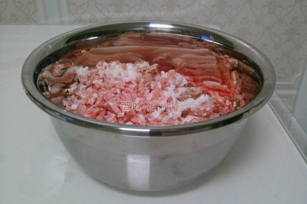 猪肉圆葱馅饼的做法图解3