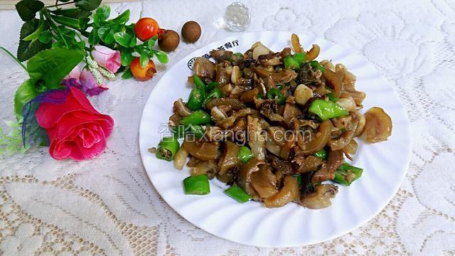 感觉佐料入味即可装盘。