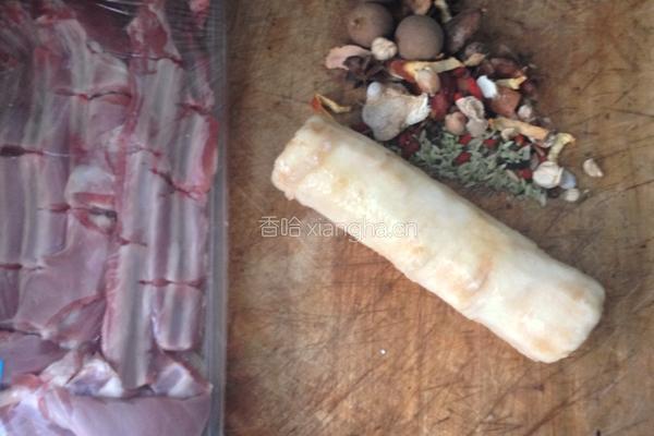 山药炖羊排的做法图解1