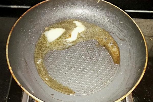 砂锅枸杞香菇鲫鱼豆腐汤的做法图解6