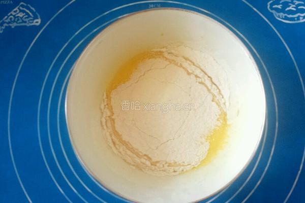 香蕉萨瓦林戚风蛋糕的做法图解6