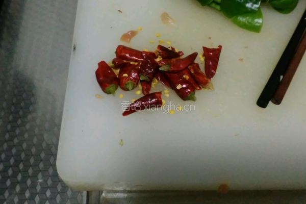 辣子鸡丁的做法图解6