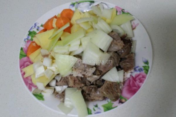 咖喱牛肉饭的做法图解1
