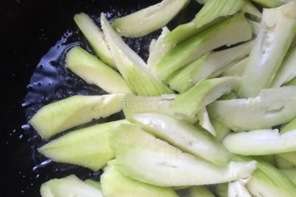 丝瓜炒蛋的做法图解7