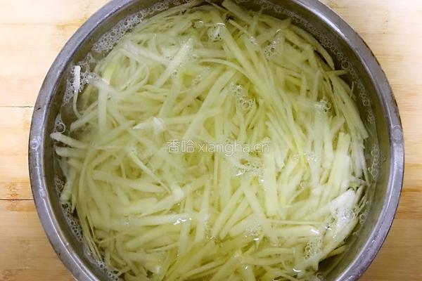 酸辣土豆丝的做法图解3