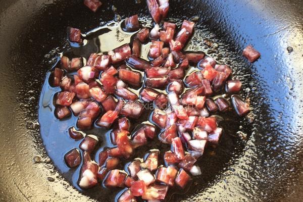 腊肠虾仁什锦炒饭的做法图解6
