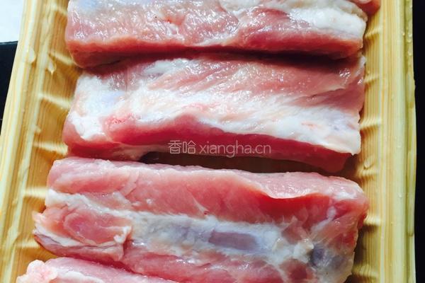 孜然排骨的做法图解1