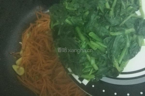 蚝油菠菜胡萝卜丝的做法图解9