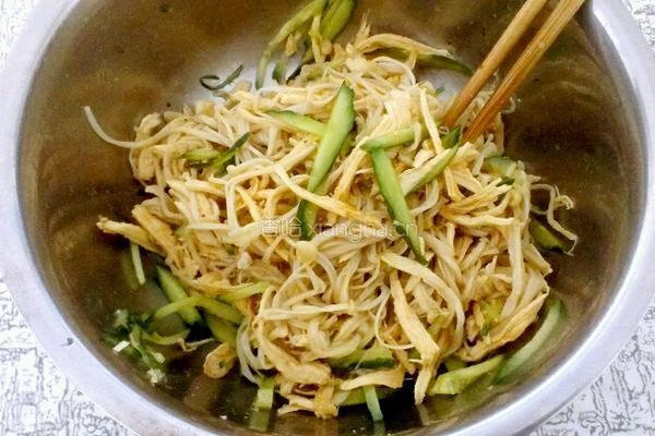 芥末鸡丝金针菇的做法图解4