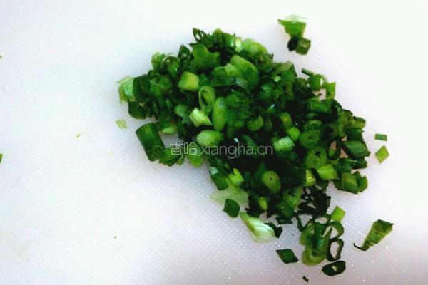 美味凉拌柴鸡蛋的做法图解2