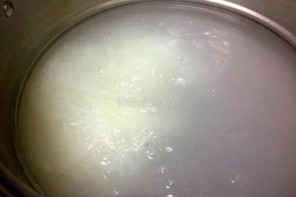 手撕鸡丝爽口菜的做法图解9