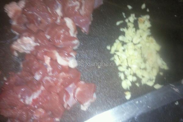 蒜蓉肉酱的做法图解1