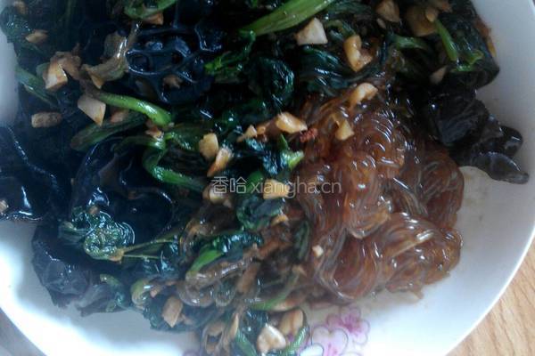 菠菜炒木耳