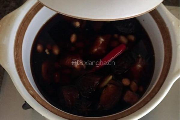 花生排骨煲的做法图解4