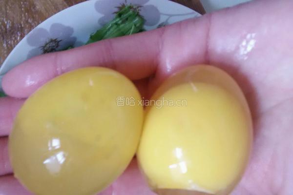 凉拌苦菊变蛋的做法图解2