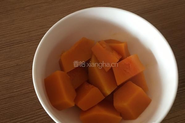 芒果南瓜牛奶热饮的做法图解2