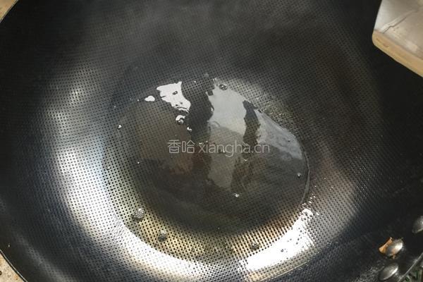 芹菜炒肉丝的做法图解2