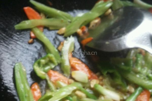 芹菜炒火腿的做法图解5
