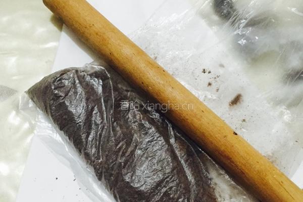奥利奥香蕉木糠杯的做法图解4