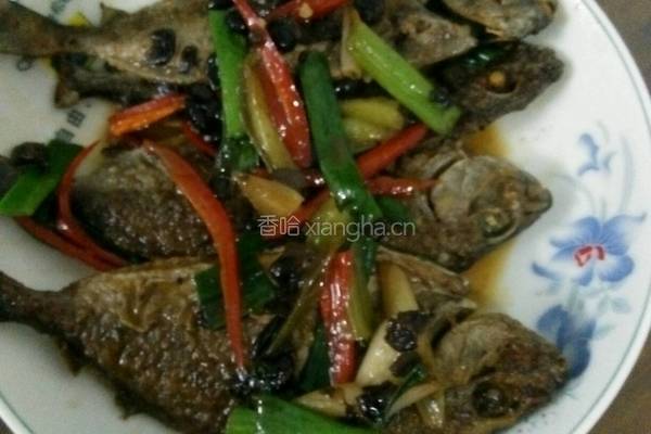 煎煮蓝子鱼的做法图解5