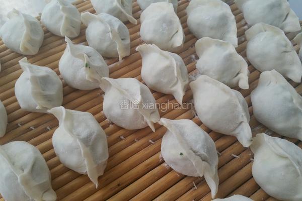 荠菜鲜虾水饺的做法图解14