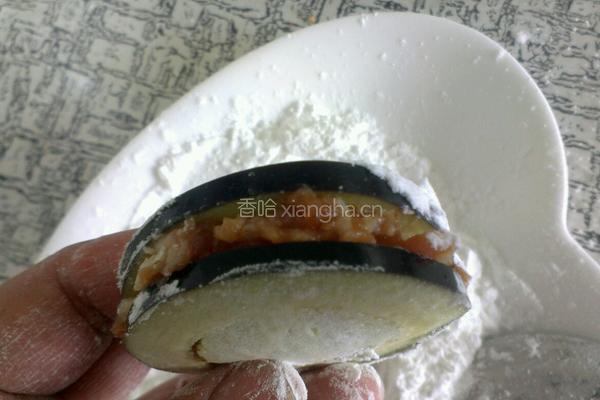 茄汁茄盒的做法图解3