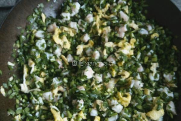 韭菜鸡蛋虾仁饺子的做法图解11