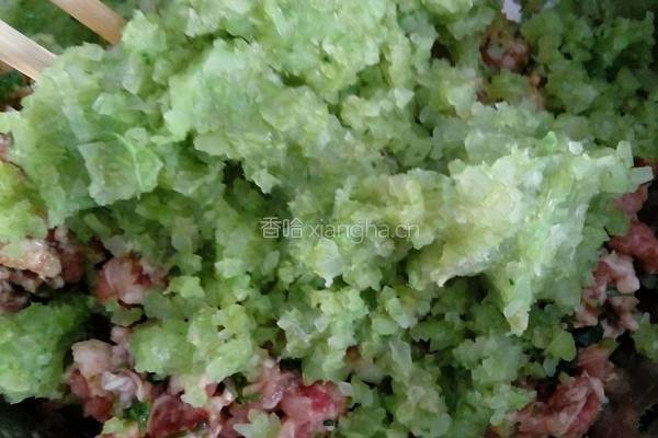 猪肉芹菜馄饨的做法图解5
