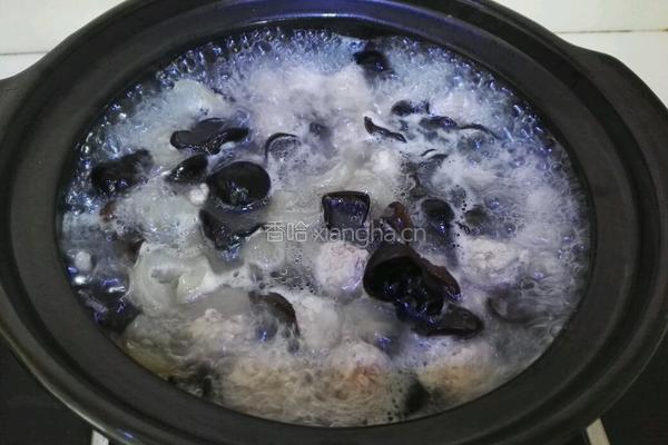 海参木耳肉丸汤的做法图解6
